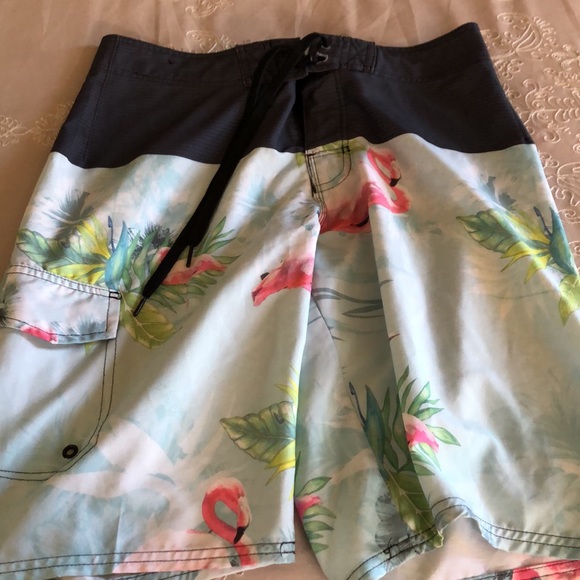 Hang Ten size 30 board shorts/swim trunks - Picture 4 of 4